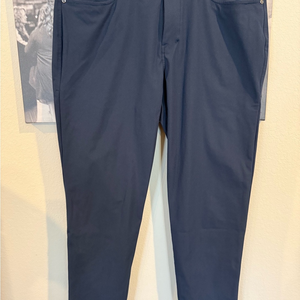 Lululemon ABC Pants Men’s Size 33 Excellent Condition